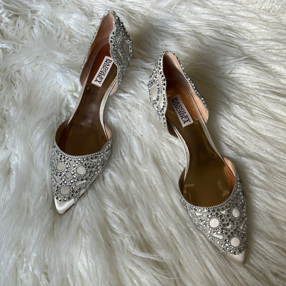 Badgley Mischka Ginny d’Orsay pointed toe pump